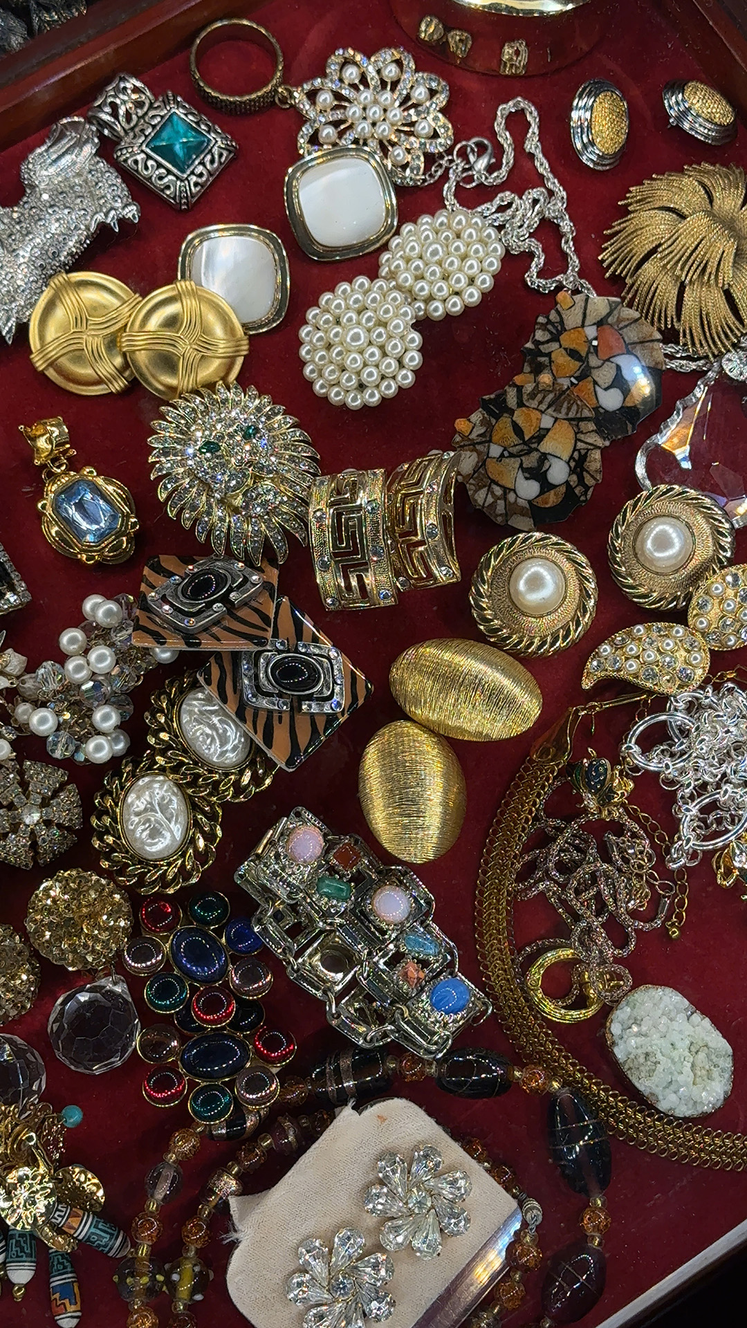 HOLIDAY JEWELRY SALE! – EXTRA 35% OR 30% OFF icon